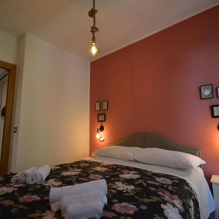 Varennahouse Lory Apt Exterior foto
